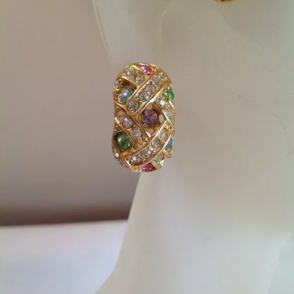 Vintage Joan Rivers Pave Rhinestone Gold Tone Clip On Earrings - Picture 2 of 6